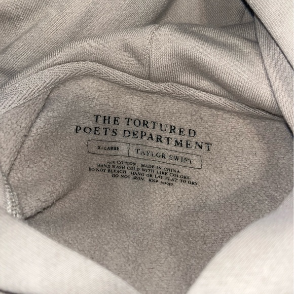 Taylor Swift Tortured Poets Department TTPD Beige Hoodie Embossed Letters XL - Picture 6 of 6
